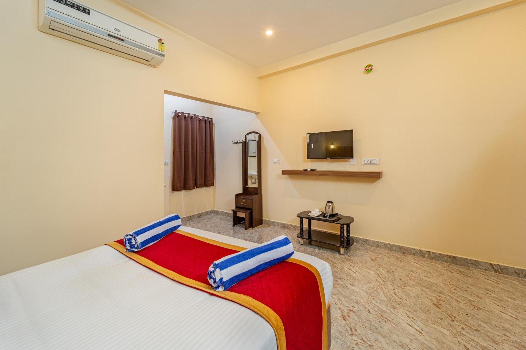 Hotel De Jardin Pondicherry With Swimming Pool Exterior photo